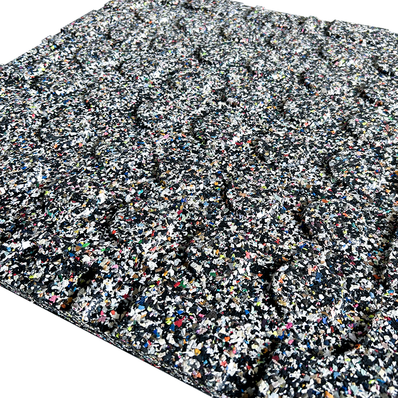 amfit-colorful-rubber-granule-composite-floor-red8.jpg